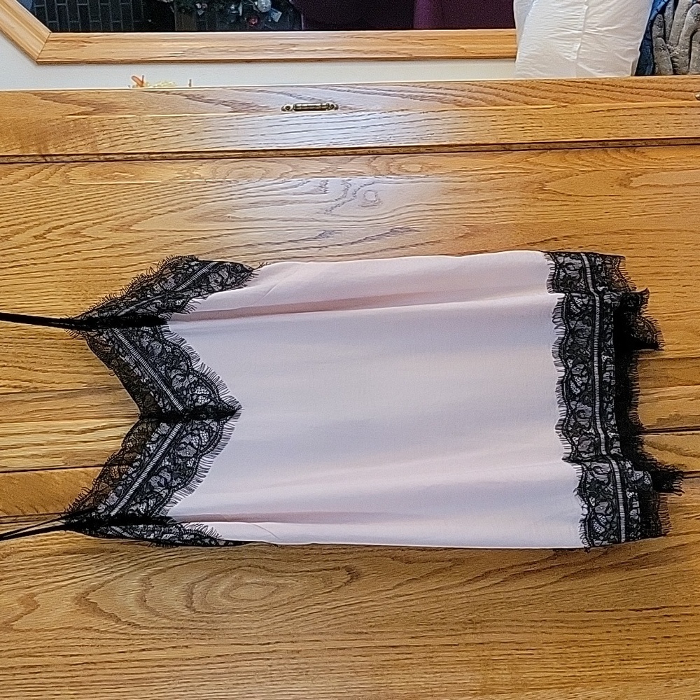 k / Lab Brand New Pink and Black Chemise Top Size M